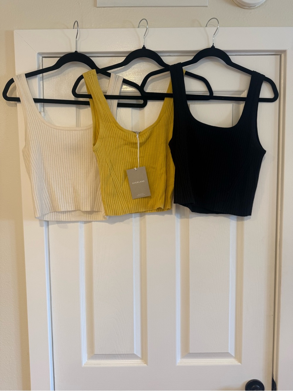 Everlane knit tank tops size medium 3 pack